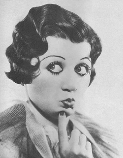 Mae  Questel