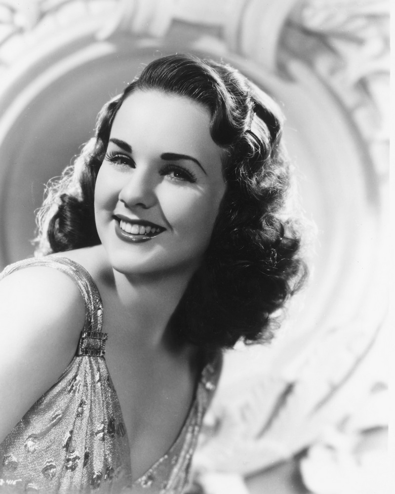 Deanna Durbin - Canadian actress Deanna Durbin, circa 1945. (Photo by Silver Screen Collection/Hulton Archive/Getty Images)