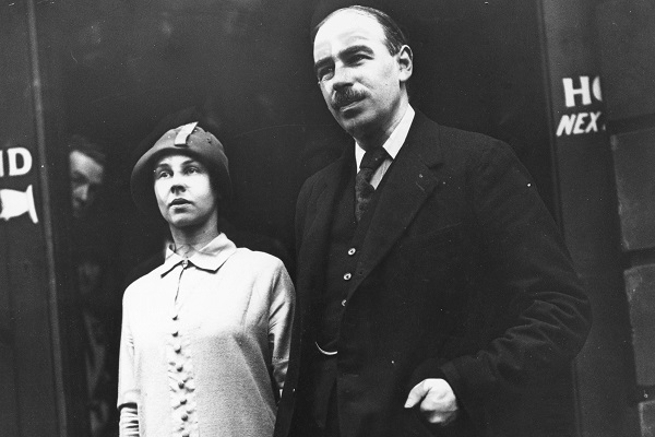 Keynes' Wedding - 1925:  The wedding of the British economist John Maynard Keynes and the Russian ballet dancer M Lydia Lopokova.  (Photo by Central Press/Getty Images)
