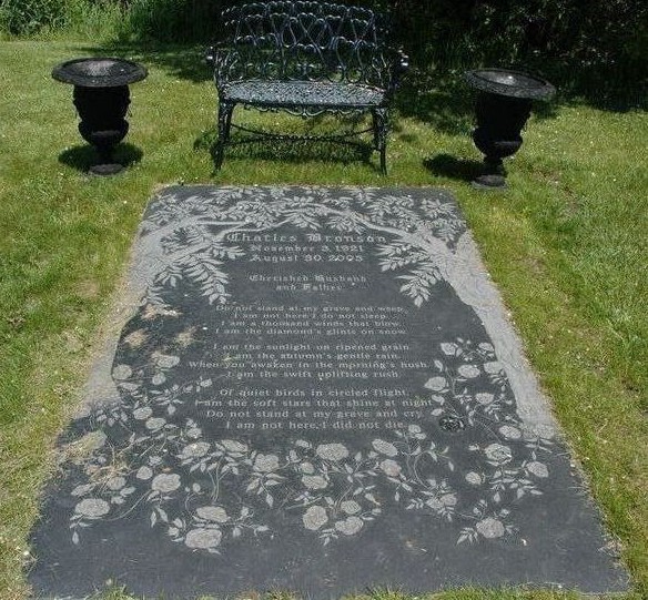 Charles Bronson grave -