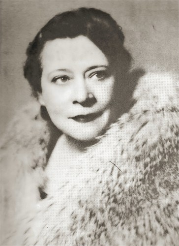 Anne Nichols