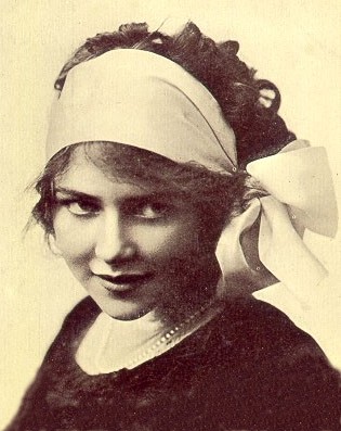 Muriel Ostriche