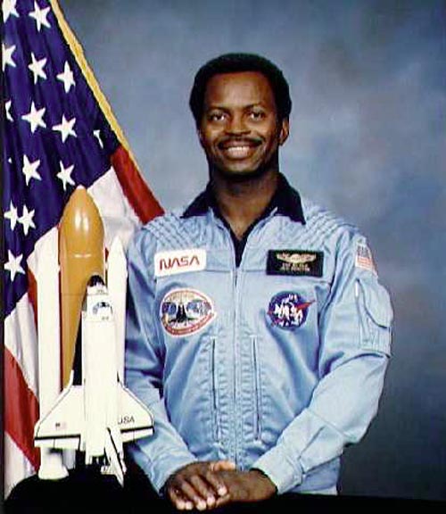 Ronald Erwin McNair