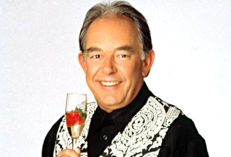 Robin Leach