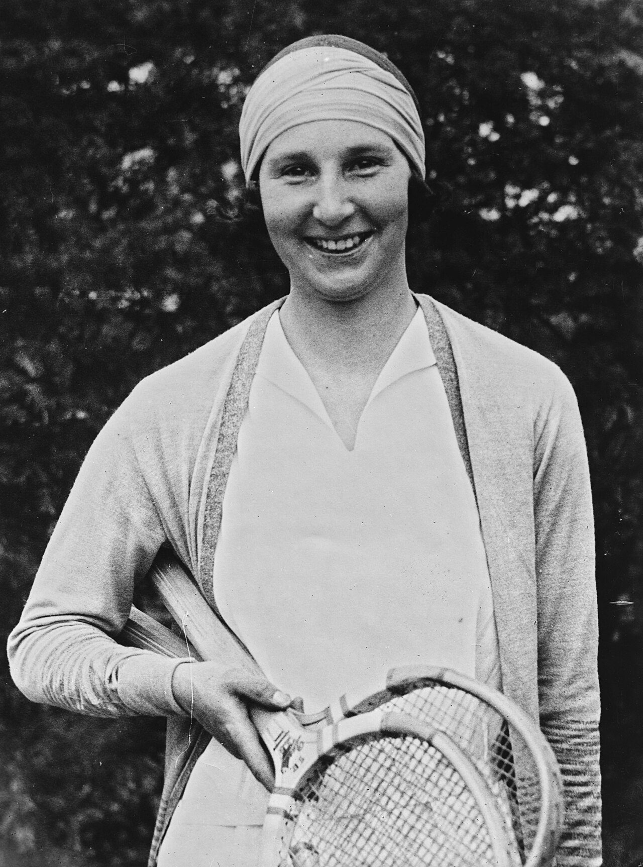 Dorothy Round