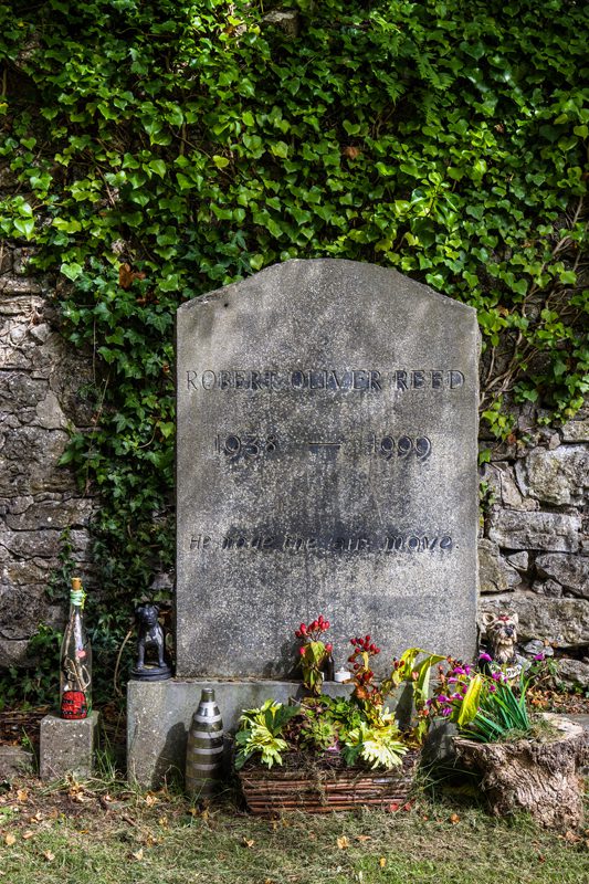Oliver Reed
